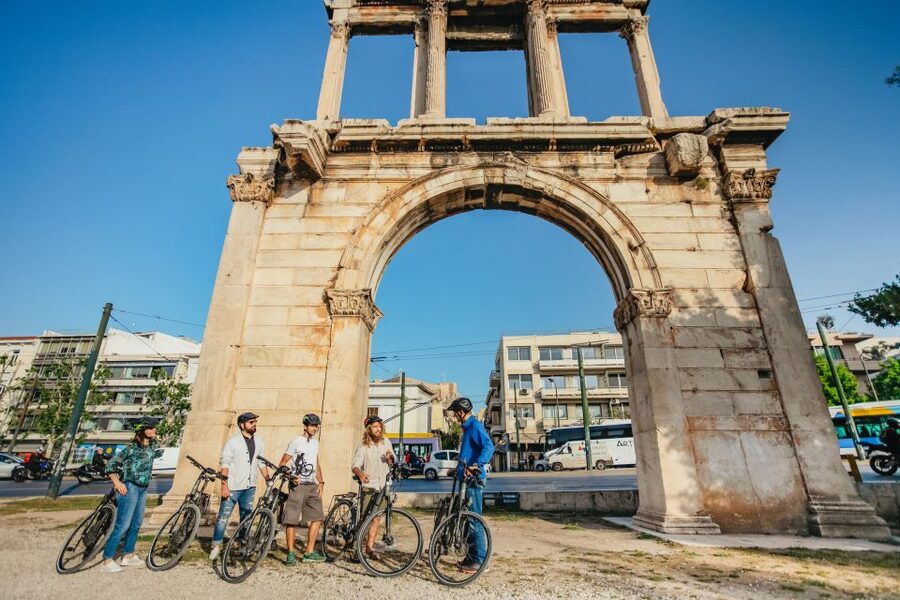 Athens: Old Town Highlights Guided E-Bike Tour - Plaka and the best Acropolis views