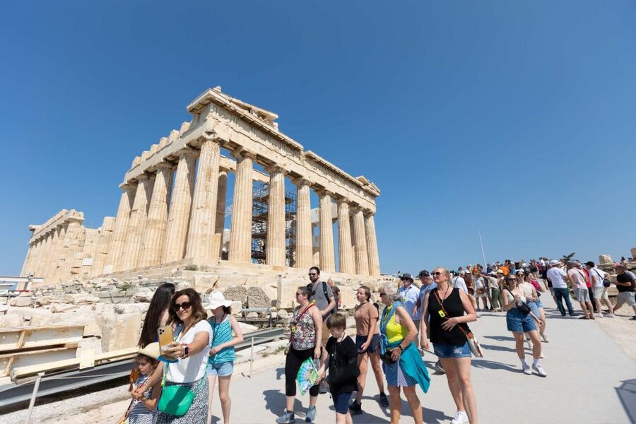 Athens: Panoramic Tour with Guided Acropolis & Museum Visit - A useful first introduction to central Athens