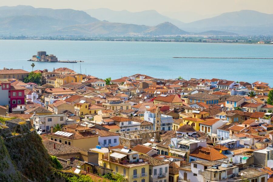 Athens: Peloponnese Highlights Day Trip and V.R. Audio Guide - The Corinth Canal: a quick engineering stop