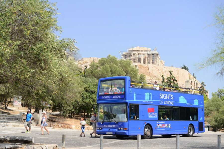 Athens, Piraeus, and Coastline: Blue Hop-On Hop-Off Bus - Green Line: Kavouri and Vouliagmeni Lake