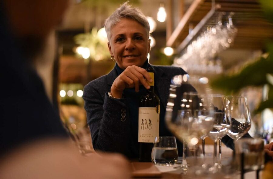 Athens: Premium Food and Wine Tasting Tour in the evening - The Guides Make or Break the Evening