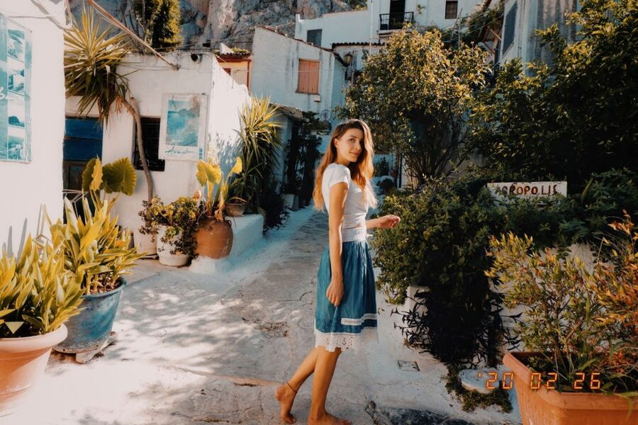 Athens: Professional photoshoot at Anafiotika Village - Walking into Anafiotika’s whitewashed lanes