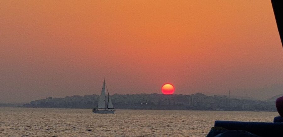 Athens: Riviera Catamaran Tour with Fresh Meal and Drinks - What to pack and what to skip