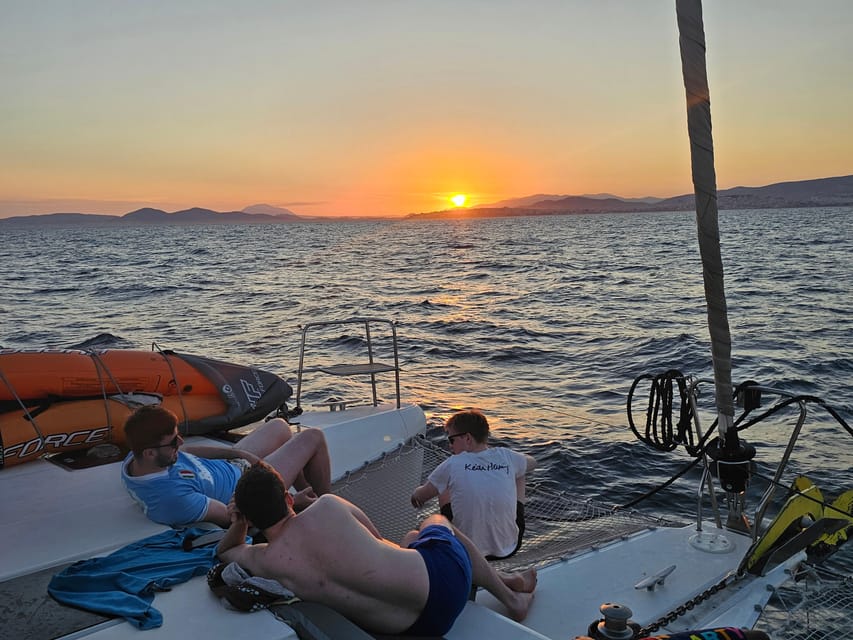 Athens: Riviera Catamaran Tour with Fresh Meal and Drinks - Crew service makes the difference