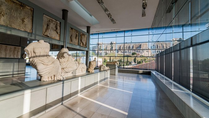 Athens Small Group Tour with Acropolis,Parthenon,Museum and Greek lunch - The guides make the biggest difference
