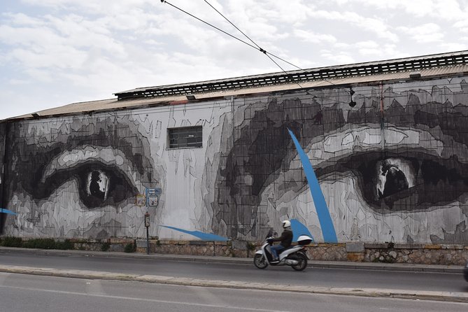 Athens street art tour - Psirri: finishing where old and new meet