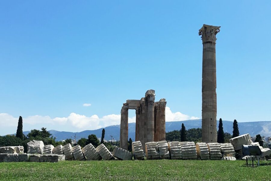 Athens: Temple of Olympian Zeus Ticket and Audio Tour - When the Olympieion feels worth the time