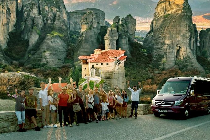 Athens to Meteora DayTrip by Train in Spanish language - Local Agency - Kastraki gives you the first look at the rocks