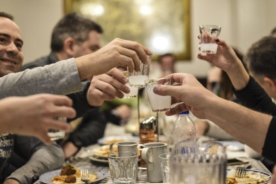 Athens: Ultimate Food Walking Tour with 15 Tastings - Starting at Syntagma Square with a Greek pie