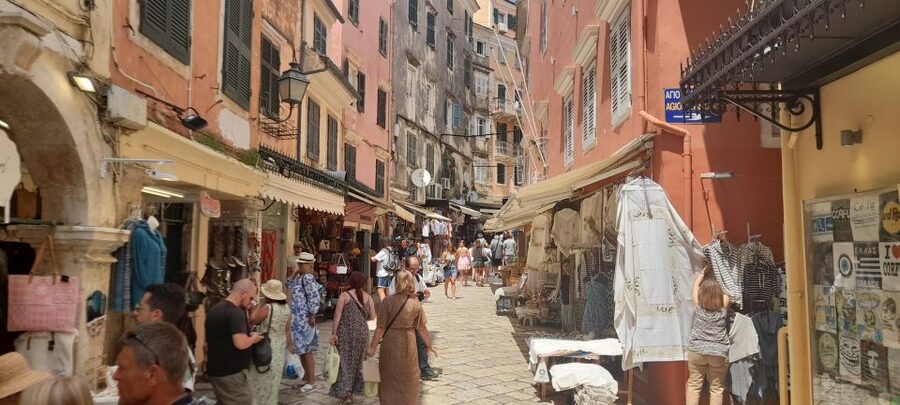Best of Corfu: Customized Private Excursion - Driver or licensed guide?