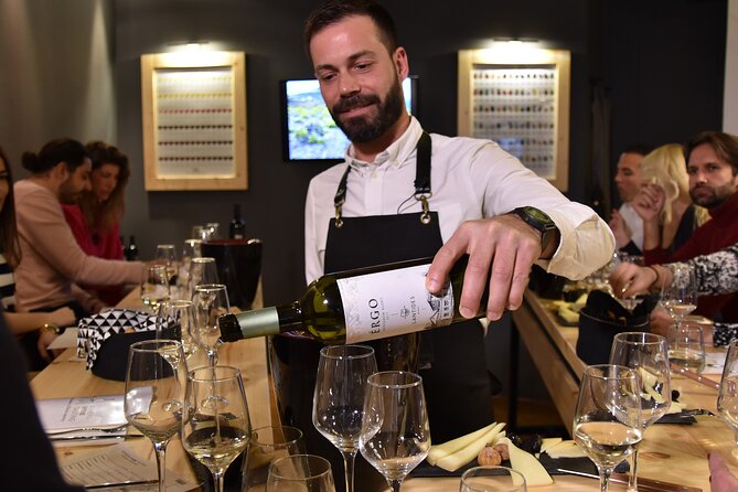 Best rated Acropolis Wine Tasting - Who should book this experience?