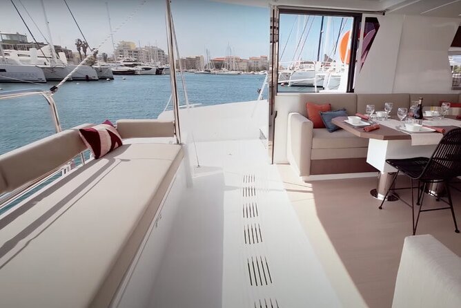 CATAMARAN Kleftiko Poliegos & Round of Milos Lunch with Openbar - Why a full day at sea makes sense on Milos