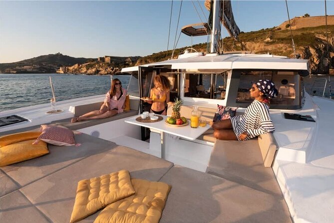 CATAMARAN Kleftiko Poliegos & Round of Milos Lunch with Openbar - What you eat and drink on the catamaran