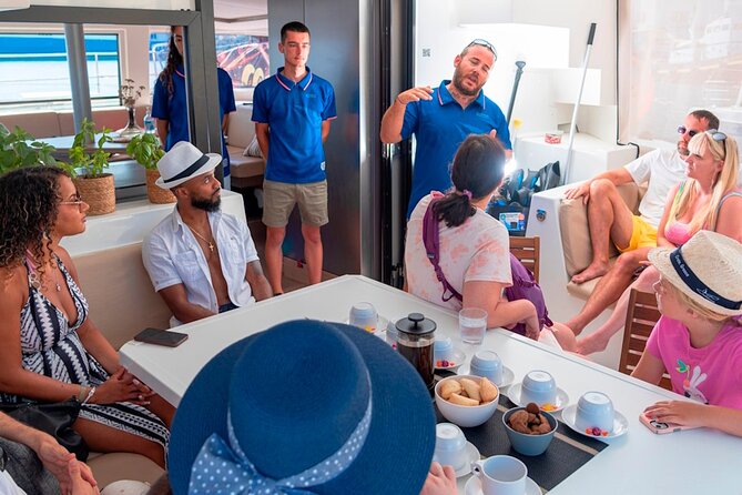 Chania: Afternoon Catamaran trip - Dinner, Drinks & Sunset - One hour of open water toward Agioi Theodoroi