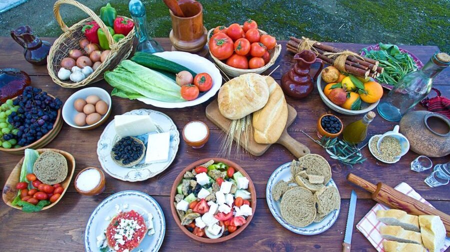 Chania: Authentic Cooking Class in the White Mountains - Dinner with mountain air and jar desserts