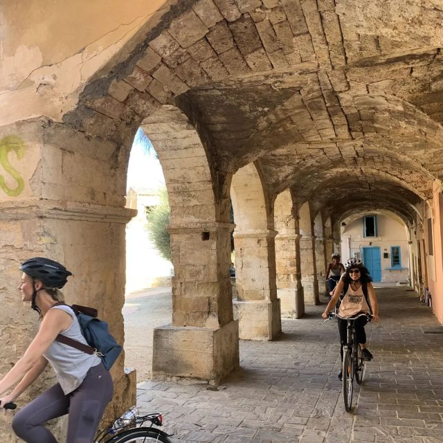 Chania: City Highlights Small Group Bike Tour - Why two wheels work so well in Chania