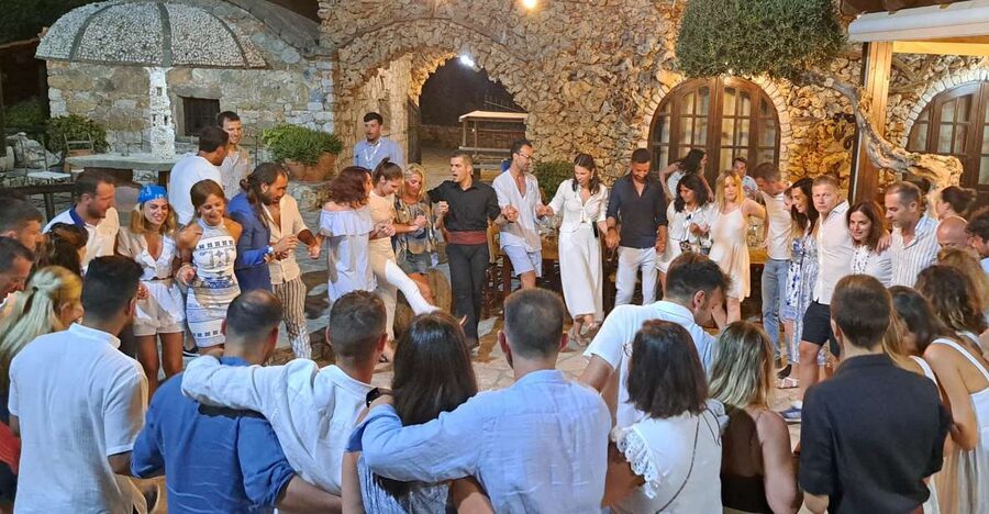 Chania: Cretan Folklore Dance Show with Dinner - Why this Cretan night works so well
