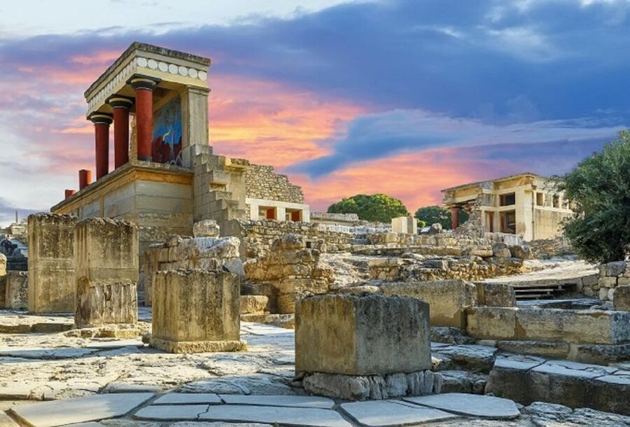 Chania - Knossos Palace Guided Tour - Exploring the Palace of Knossos