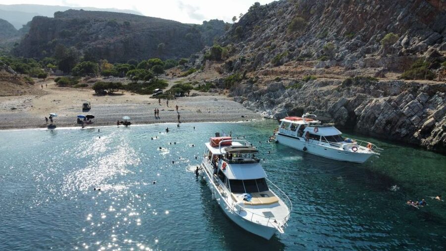 Chania: Menies Beach & Chironisia Bay Cruise with Snorkeling - Leaving Kolymbari and crossing the Rodopou Peninsula