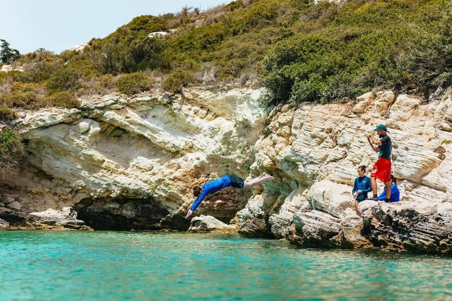 Chania: Stand-Up Paddleboard Small Group Tour - Why Marathi Bay is a smart place to learn SUP