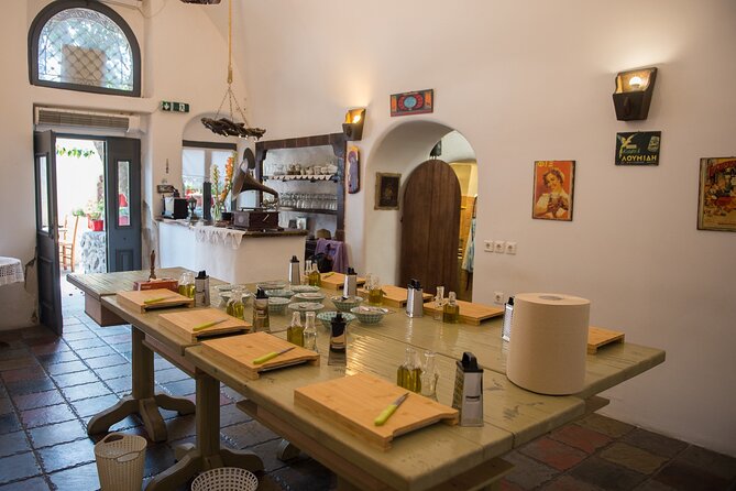 Cooking Class in Traditional cave house in Santorini! - Who will enjoy this cooking class most?