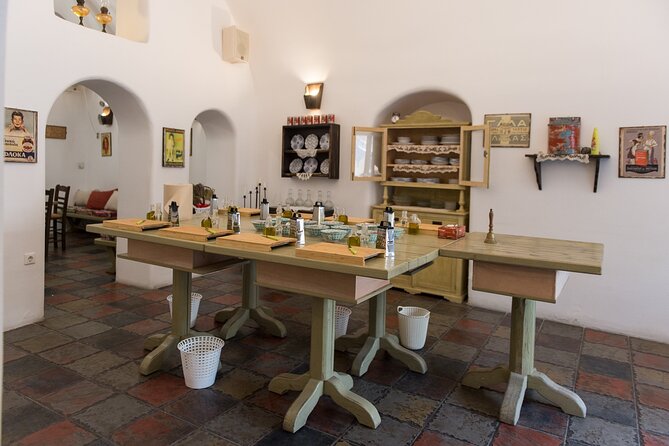Cooking Class in Traditional cave house in Santorini! - Timing, group size, and useful preparation tips