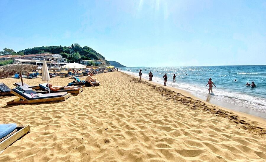 Corfu: Shore & Shared Tour – Achilleion, Mon Repos, Old Town - Mon Repos Palace: one hour of quiet parkland