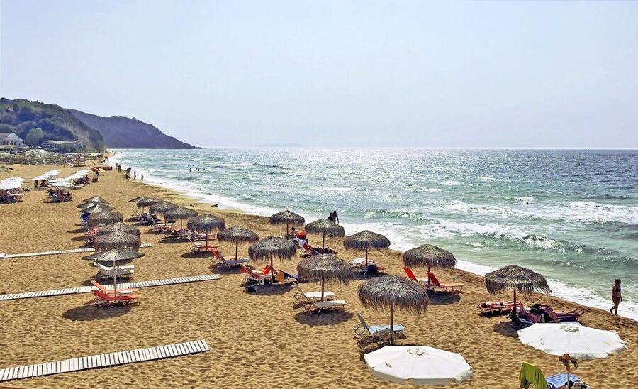 Corfu: Shore & Shared Tour – Achilleion, Mon Repos, Old Town - Corfu Old Town: 90 minutes to make your own plans