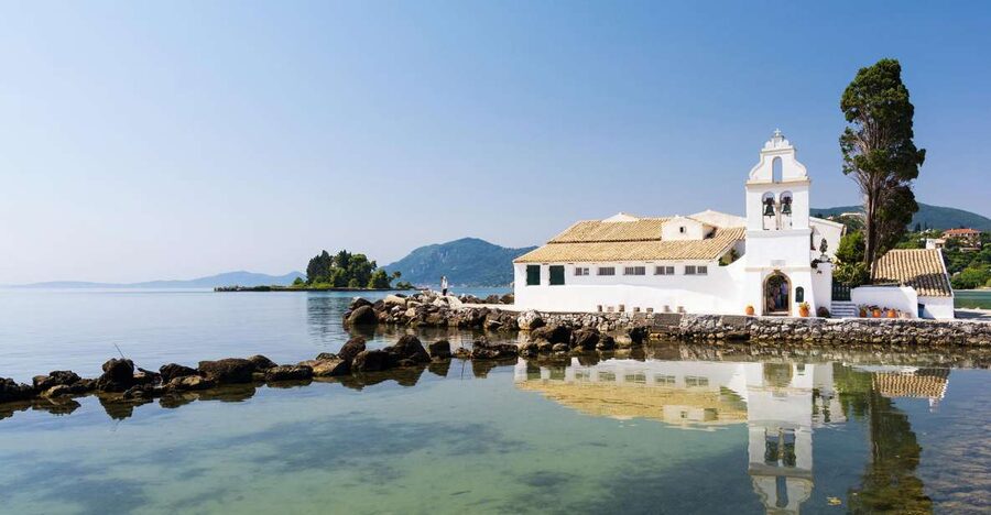 Corfu: Shore & Shared Tour – Achilleion, Mon Repos, Old Town - The guide is a major part of the value