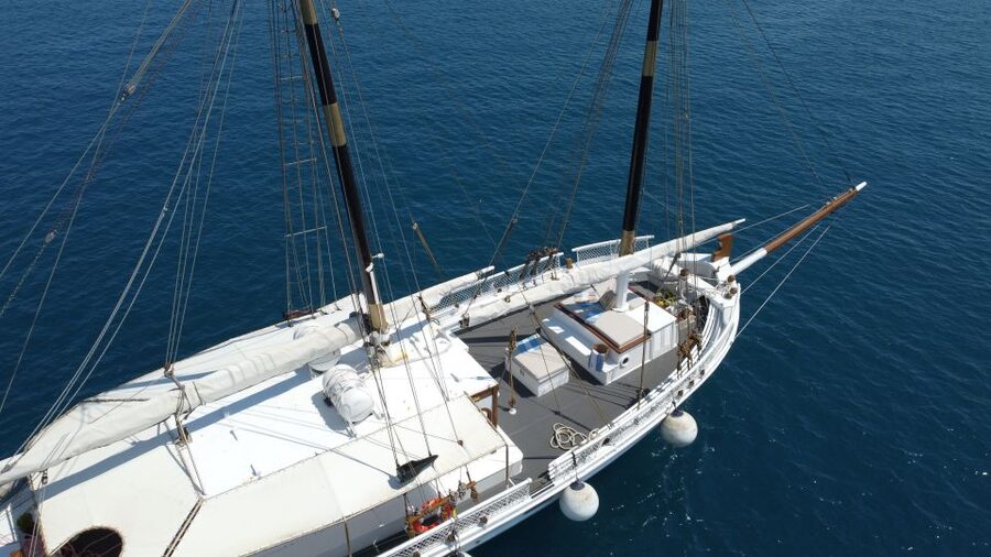 Corfu: Sunset Cruise on Classic Boat with Cocktails & Snacks - Greek cocktails, local snacks, and what you actually receive