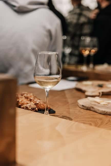 Corfu: Wine Tasting with 5 native grape varieties. - Key points at a glance