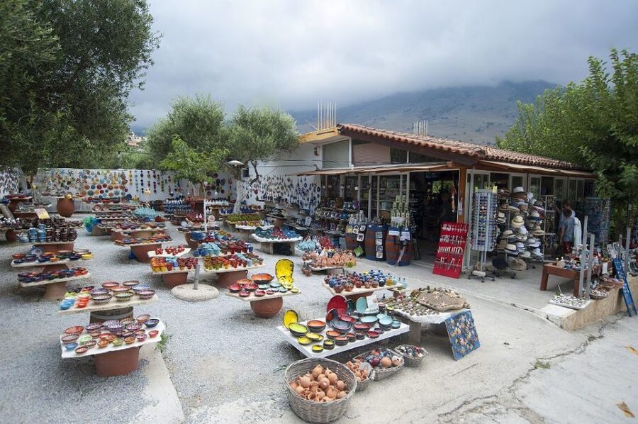 Crete: Chania, Lake Kournas and Rethymno Tour - Practical packing advice for a smoother day