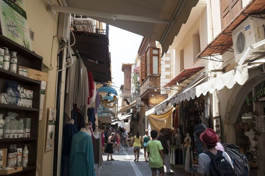 Crete: Chania, Lake Kournas and Rethymno Tour - Should you book this tour?