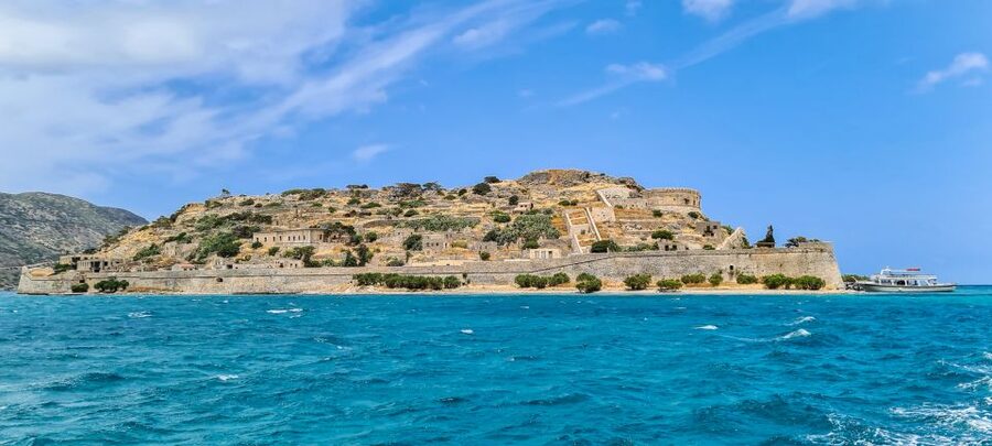 Crete: Day Trip to Agios Nikolaos and Spinalonga Island - Elounda, a seaside pause with room for lunch