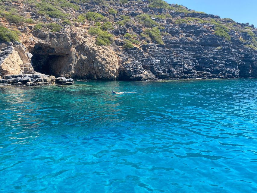 Crete: Fishing & Swimming Boat Cruise with Lunch & Drinks - Lunch made from the catch