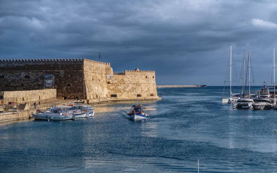 Crete: Heraklion Center, Local Market and Creta Aquarium - The open market, Dedalos Street, and local food