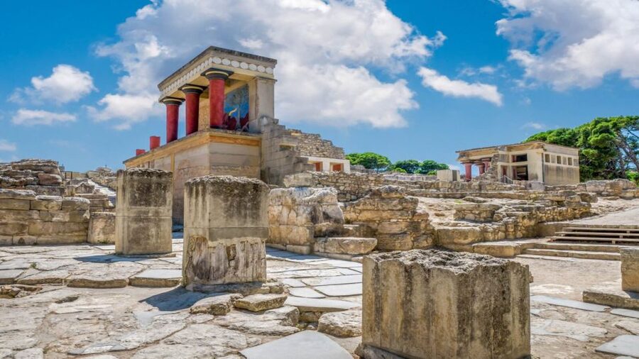 Crete: Knossos E-Ticket with Audio Guide & Optional Museum - What makes the Throne Room and Tripartite Shrine worth your time