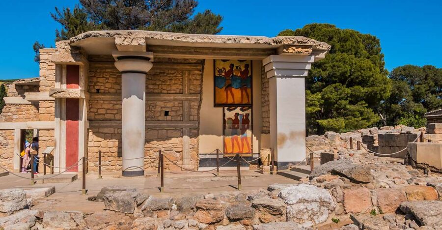 Crete: Knossos Palace Entry Ticket with Optional Audio Guide - The Arthur Evans question