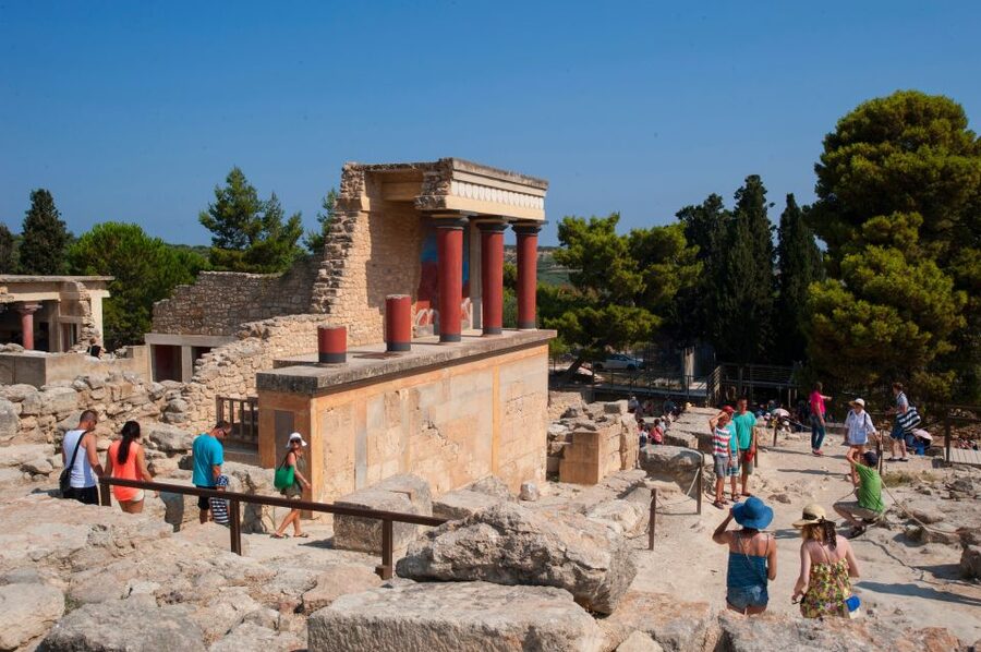 Crete: Knossos Palace, Heraklion City, Market Guided Tour - Who should book this experience?