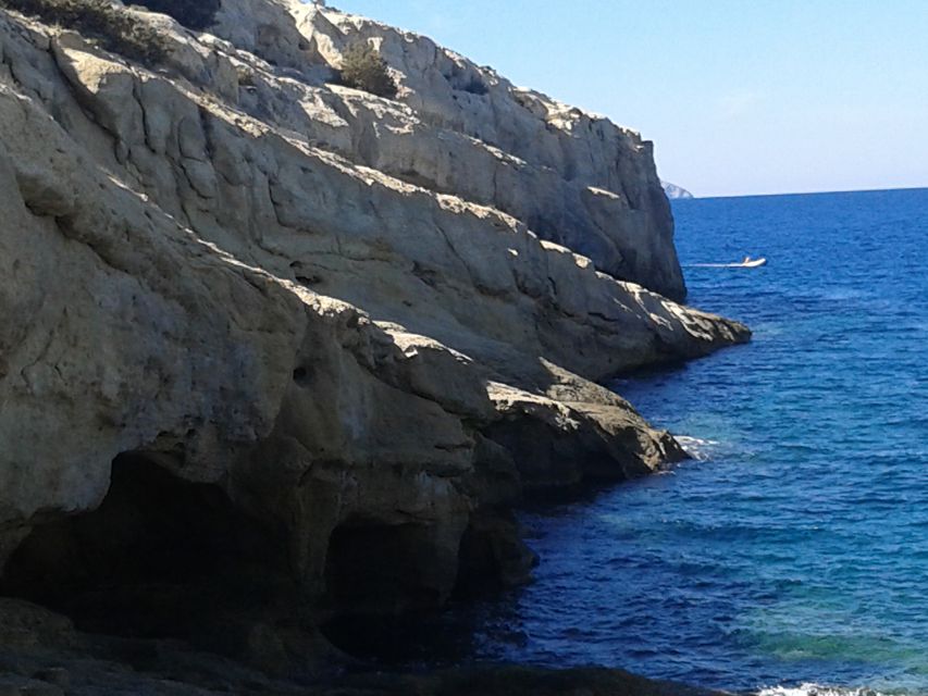 Crete: Matala Beach and Hippie caves, Red beach - FAQ