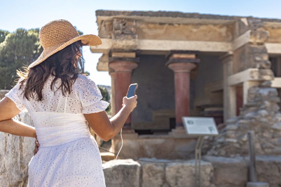 Crete: Palace of Knossos E-Ticket and Audio Guide - What the site feels like in practice