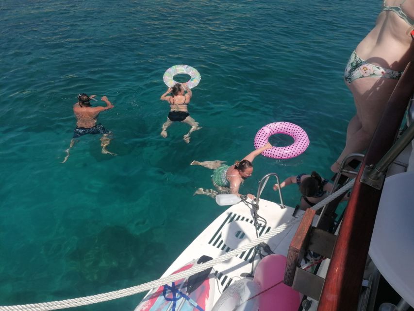 Crete: Snorkeling Boat Trip with Lunch and Transfer - What the 4.6 rating tells you