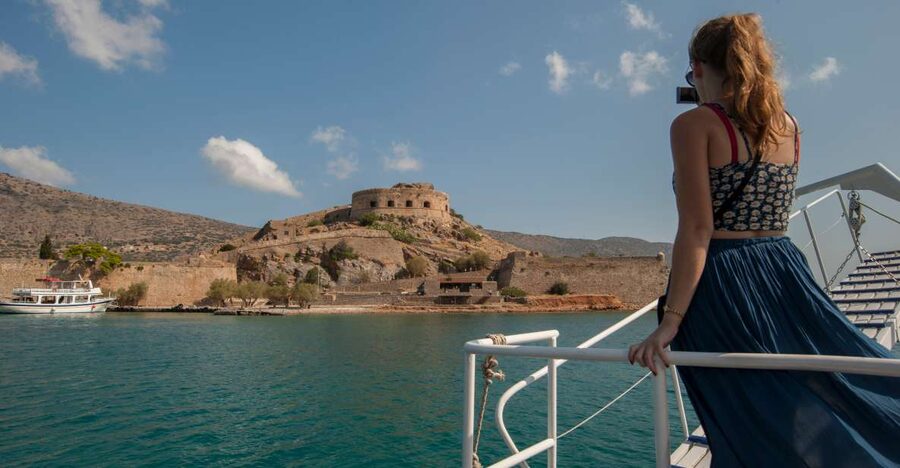 Crete: Spinalonga, Agios Nikolaos and Elounda with BBQ Lunch - Guides, care, and the group experience