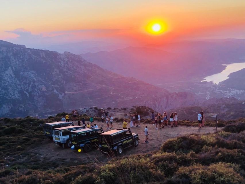 Crete: Sunset Safari - Dinner in Malia With Wine and Water Included