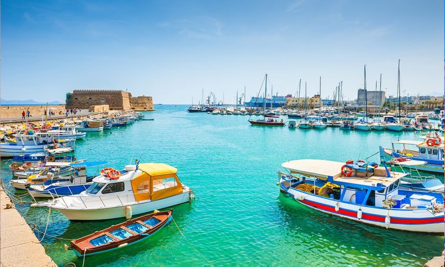 Day Trip To Heraklion City Center & Market & CretAquarium - The Pateles market: a local start