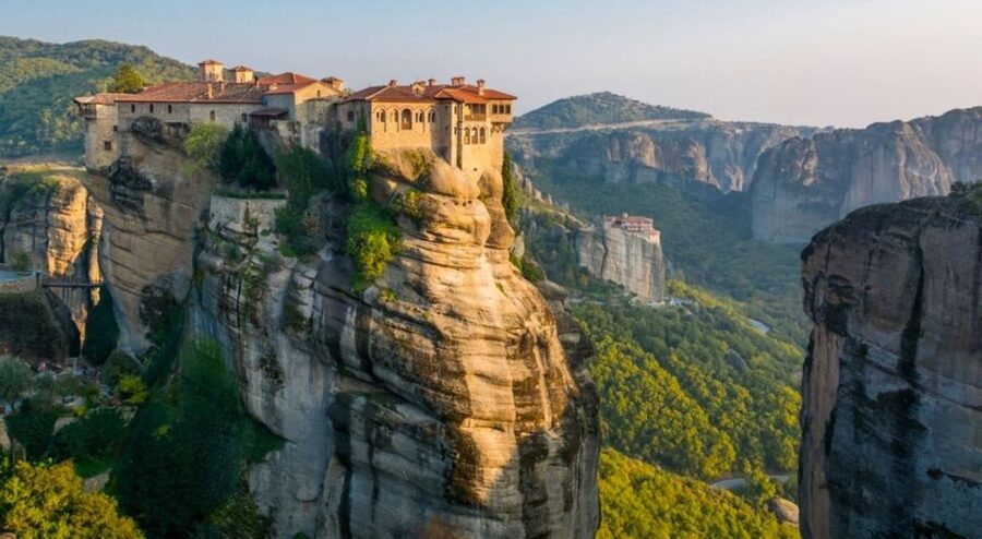 Delphi and Meteora: 2-Day Bus Tour from Athens - Why this route works from Athens