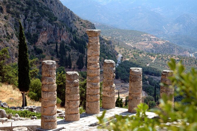 Delphi One Day Trip from Athens - Guides, languages, and group size