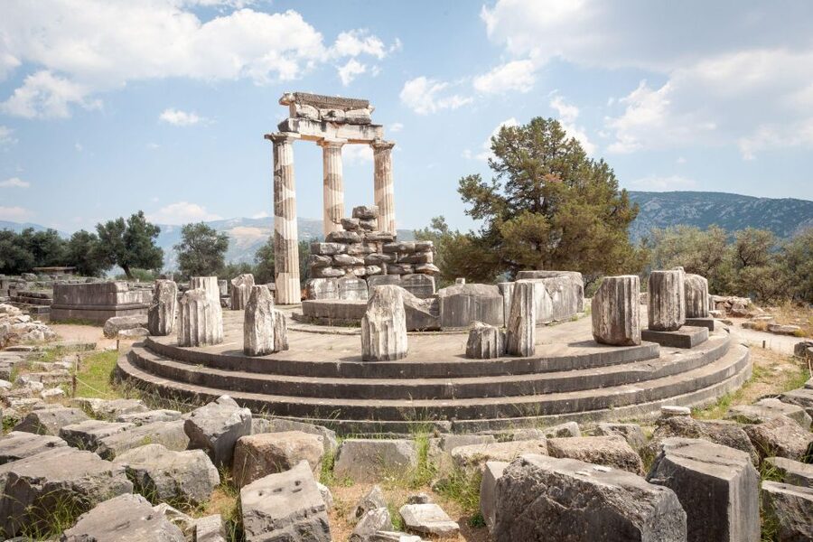 Delphi Small-Group Day Trip From Athens - Walking into the Delphi Archaeological Site