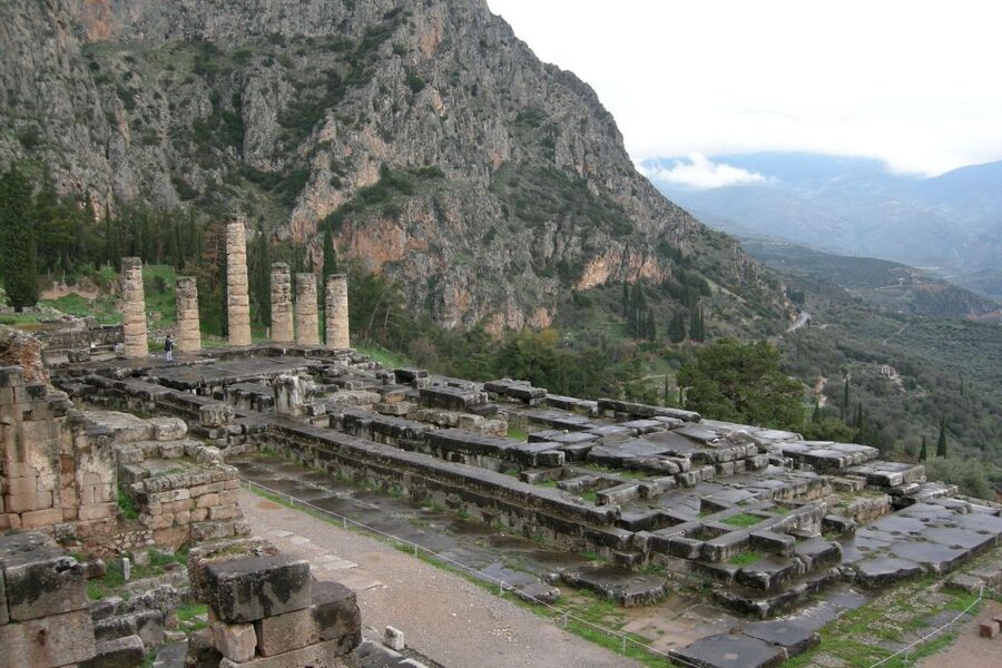 Delphi: Spanish guided one day tour - Why Delphi is worth the long ride from Athens