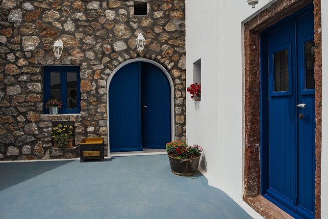Exclusive Cooking Experience in our Cave Home by Petra Kouzina - From Kitchen Work to a Long Greek Lunch